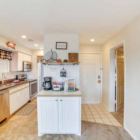 Branson Condo With Balcony, Near Silver Dollar City! Exterior photo